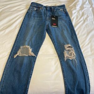 Levi’s wedgie straight pants